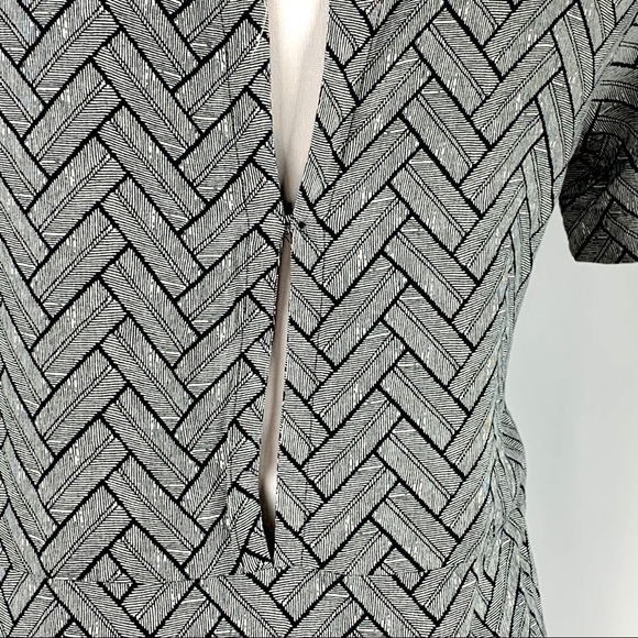 H&M Black and White Herringbone Short Sleeve Open Back Mini Shift Dress size 2 - Picture 10 of 15